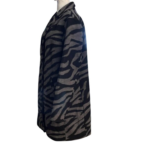 NWT TORRID 0 Jacquard Blazer Style Coat L/12 Black Gray Tiger Zebra Animal Print - Picture 5 of 16